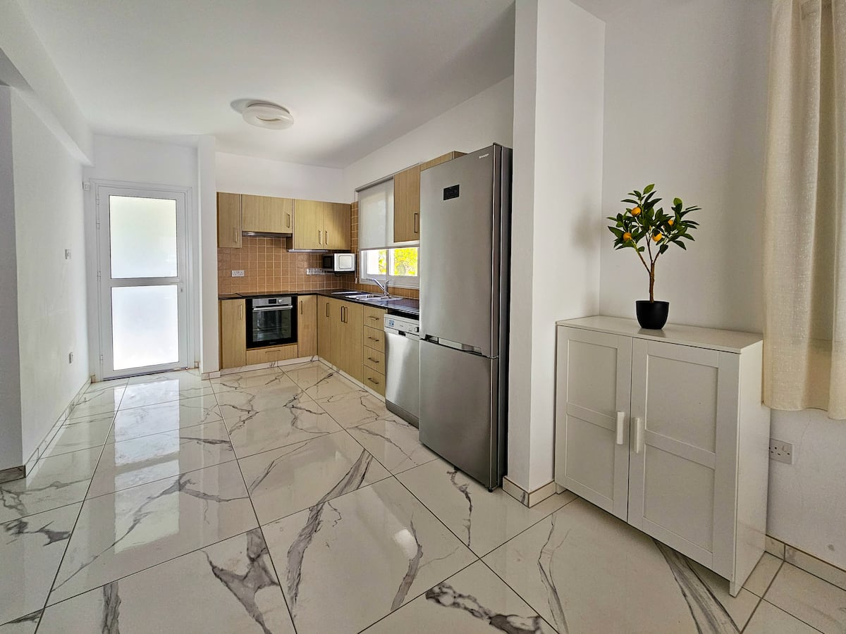 Sunrise Villa 13 · Azure · Kitchen
