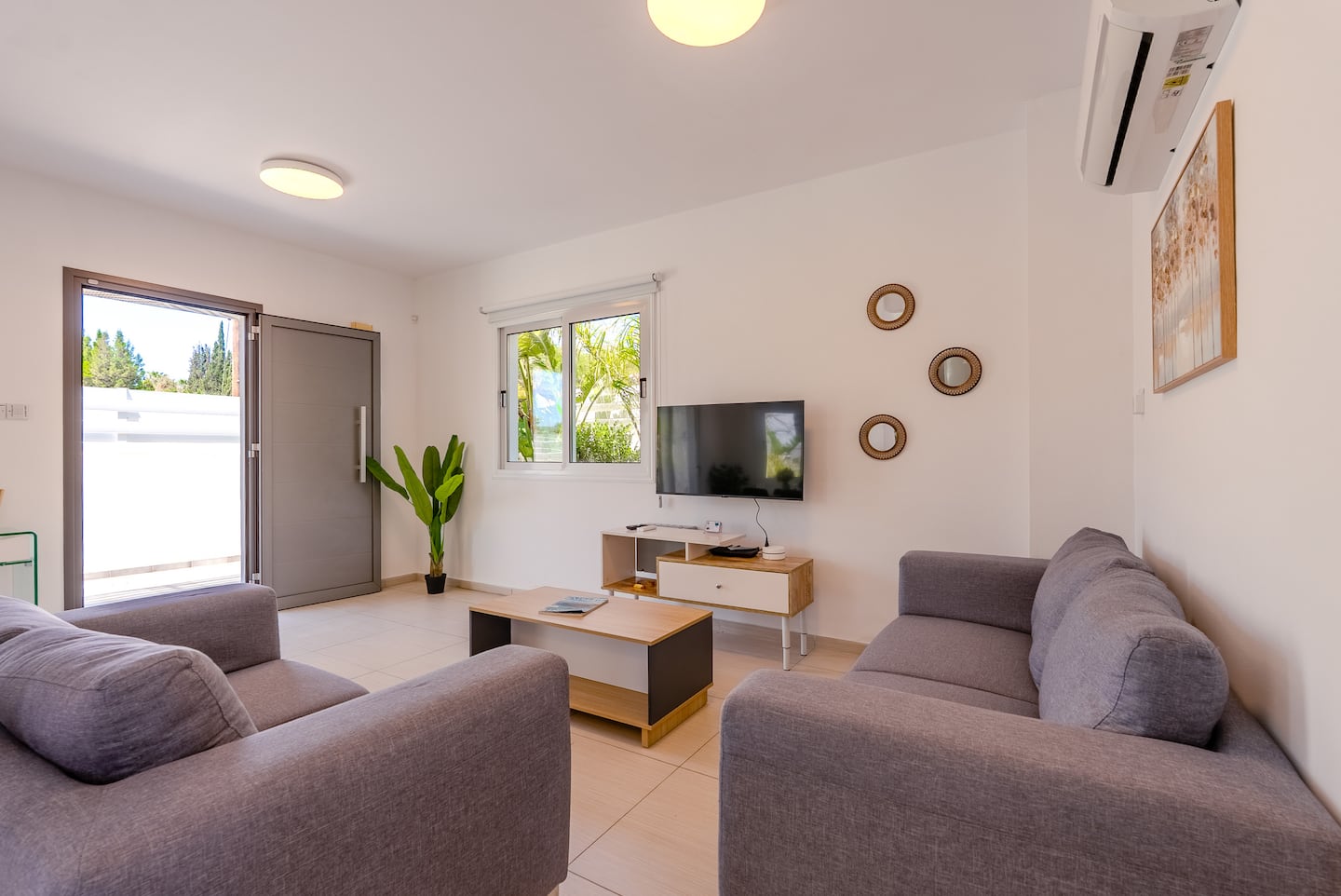 Sunrise Villa 4 · Sunset · Living & dining