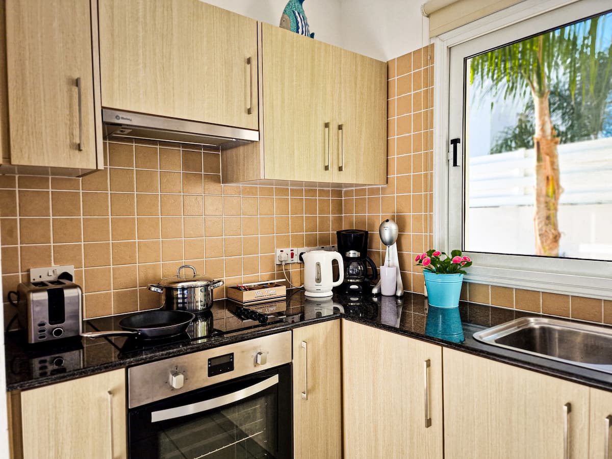 Sunrise Villa 6 · Oleandra · Kitchen