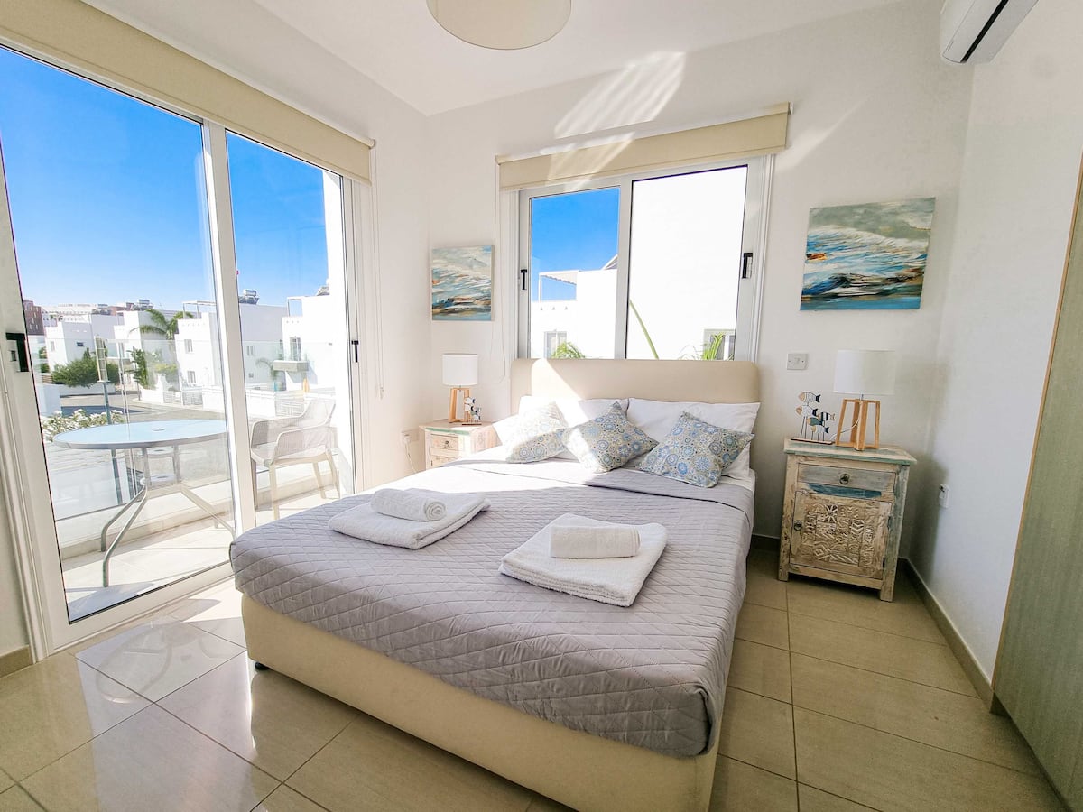 Sunrise Villa 7 · Magnolia · Bedroom 1