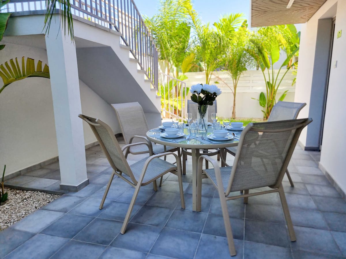 Sunrise Villa 7 · Magnolia · Pool & outdoor area