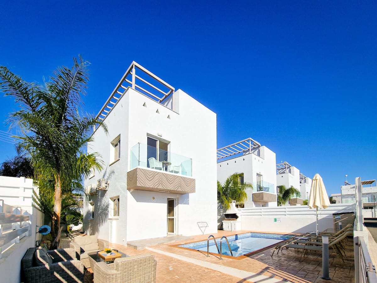 Sunrise Villa 6 · Oleandra