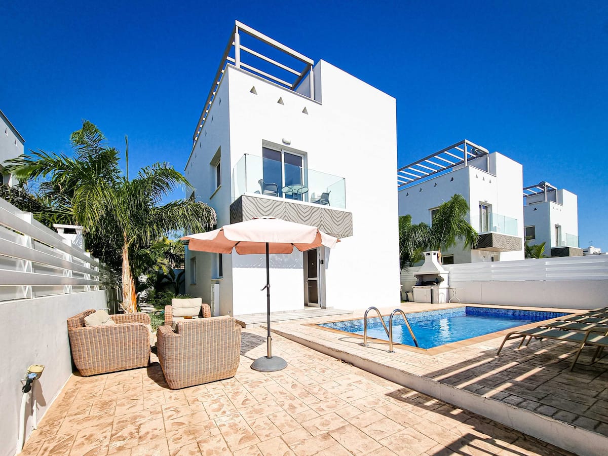 Sunrise Villa 7 · Magnolia